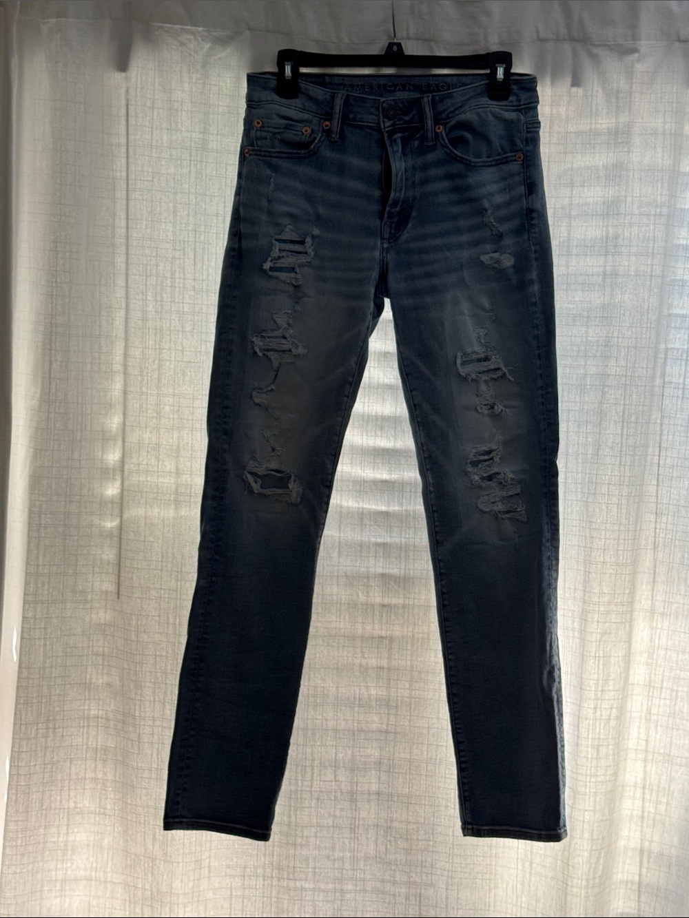 American Eagle Outfitters Men's  Ripped Skinny Jeans